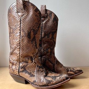 Vintage Guess snakeskin cowboy boots